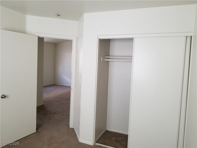 Building Photo - 3123 Inlet Bay Ave