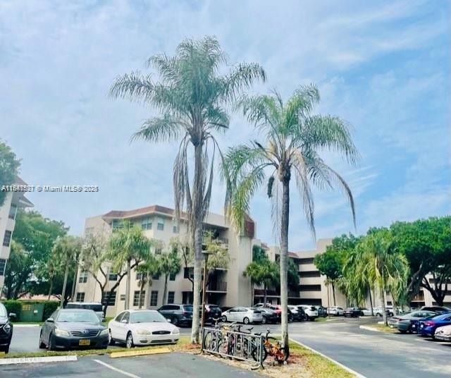 Primary Photo - 1811 Sabal Palm Dr