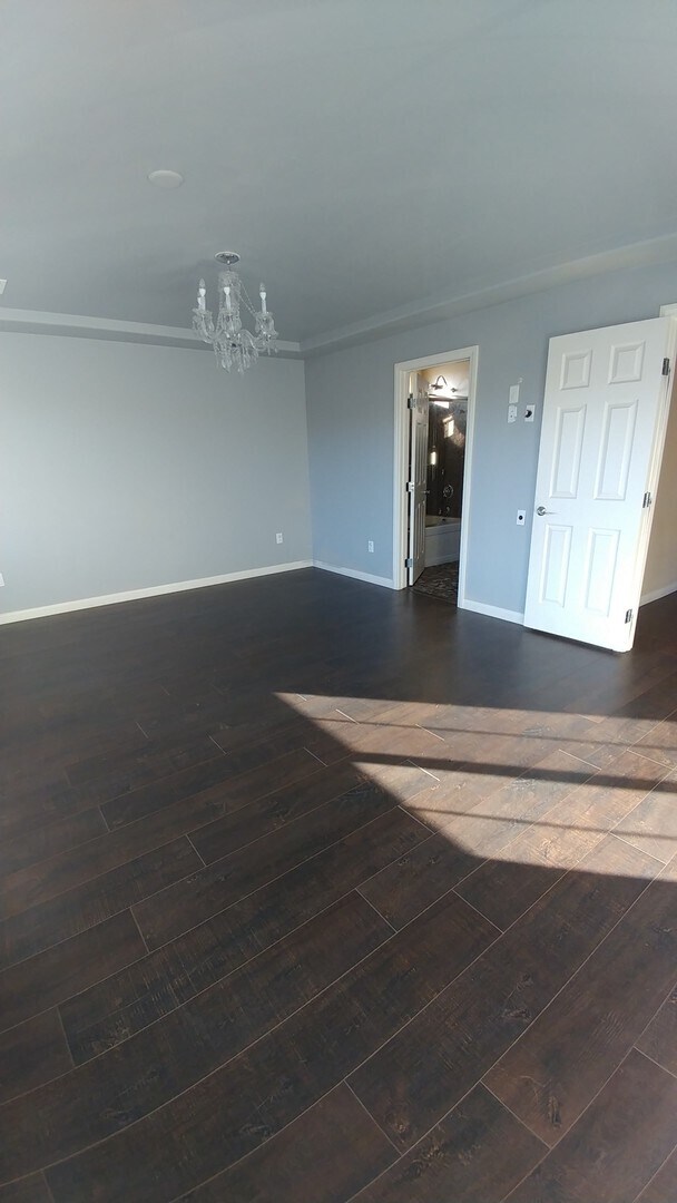 Building Photo - Multi level