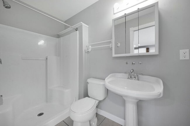 Building Photo - Charming 2 Bedroom, 2-Bath Home in Columbus’s South Side