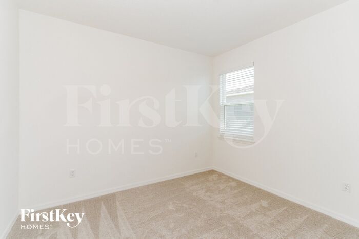 Building Photo - 307 Corbel Ln