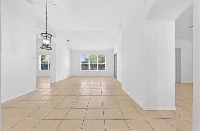 Building Photo - 7006 Pine Hollow Dr