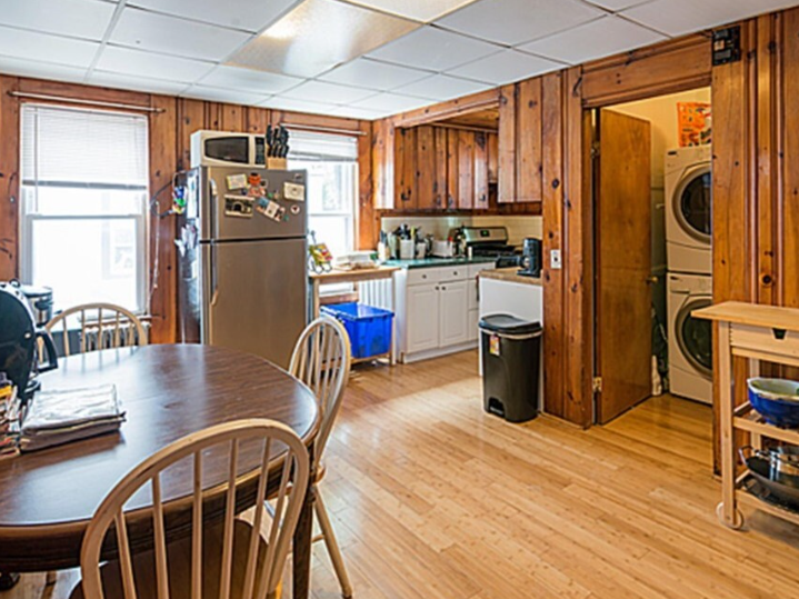 Primary Photo - 44 Benton Rd