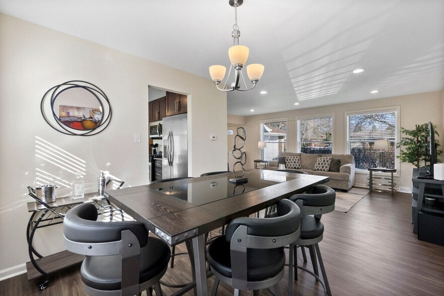 Building Photo - 623 Quail Run Rd