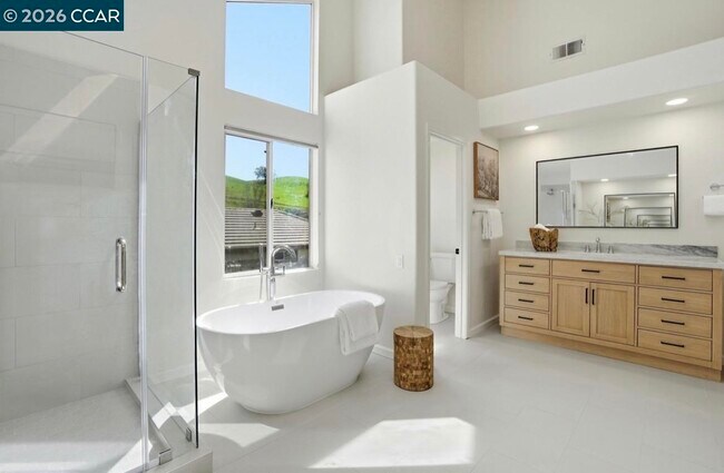 Building Photo - 1038 McCauley Rd