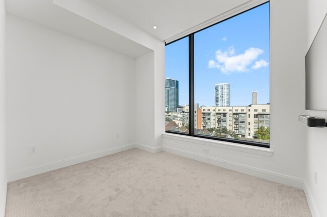 Building Photo - 2323 W Main St