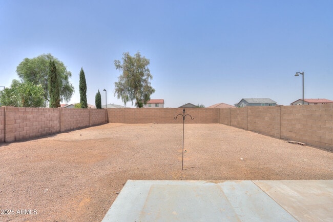 Building Photo - 40402 W Hayden Dr