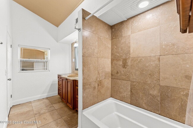 Building Photo - 1625 Hortana Dr