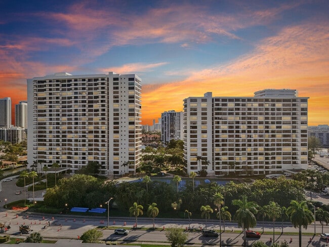 Building Photo - 600 Three Islands Boulevard