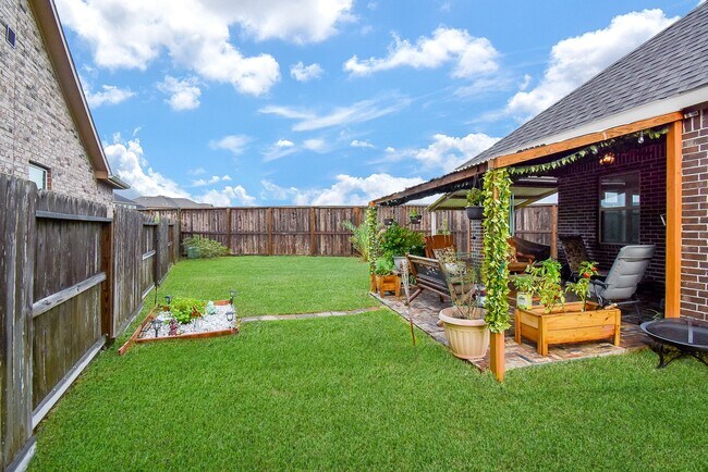 Building Photo - 12447 Girasole Ct