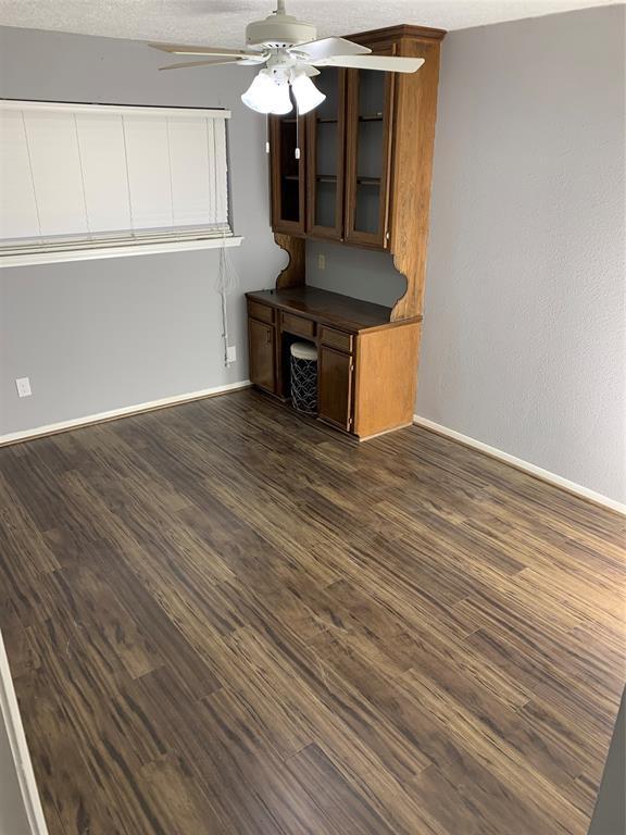 Building Photo - 13102 Sherwood Oaks Dr