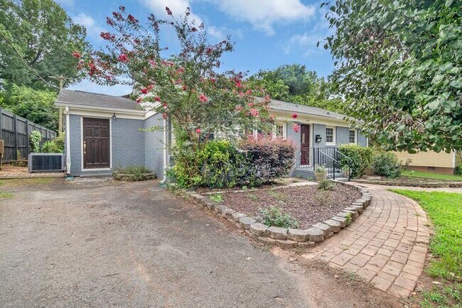 Building Photo - Space to Live, Room to Dream, 4BR/2BA with flex space, office, 2 car dettached garage and ample p...