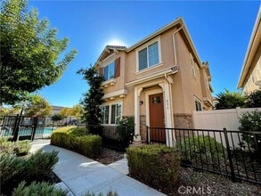 Building Photo - 631 S Brampton Ave