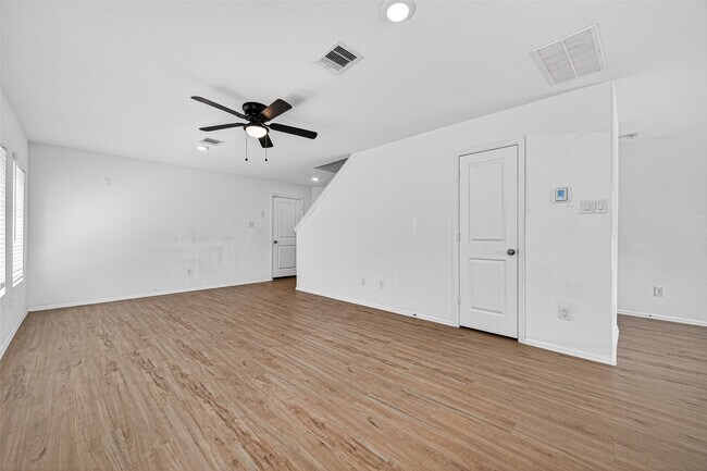 Building Photo - 27003 Euphonia Grn Ln