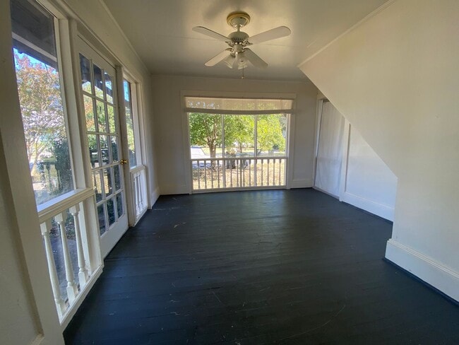 Building Photo - 3 Bedrooms, 1 Bathroom - West Rome House