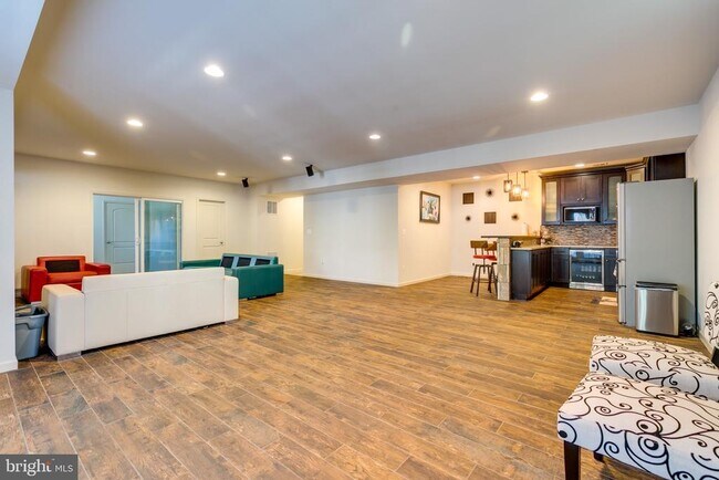 Building Photo - 23582 Prosperity Ridge Pl