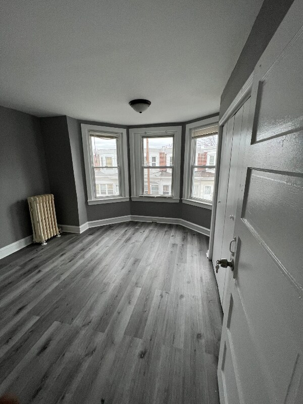 Building Photo - 6322 Regent St