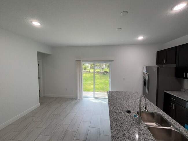 Building Photo - 298 W Bolero Pl