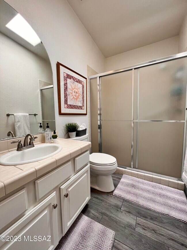 Building Photo - 5848 Bright Star Dr