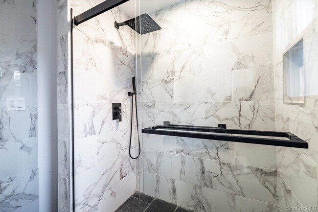 Building Photo - 5 Prospect St