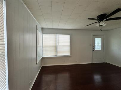 Building Photo - 415 N Doak St