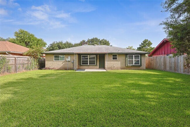 Building Photo - 11414 Montverde Ln