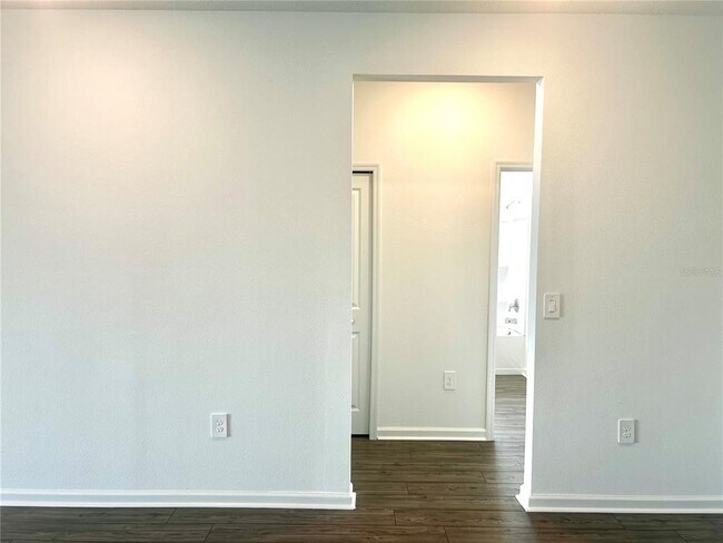 Building Photo - 4611 SW 83rd Lp