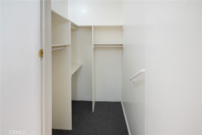 Building Photo - 11840 Archwood St