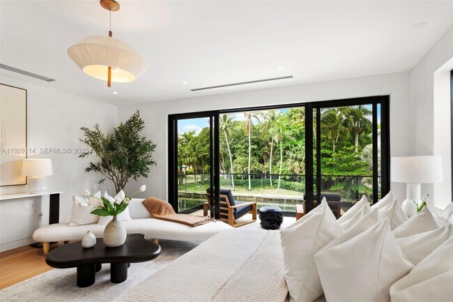 Building Photo - 1815 Fairhaven Pl