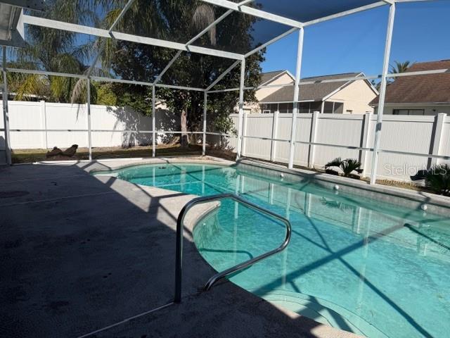 Building Photo - 2419 Rolling Broak Dr