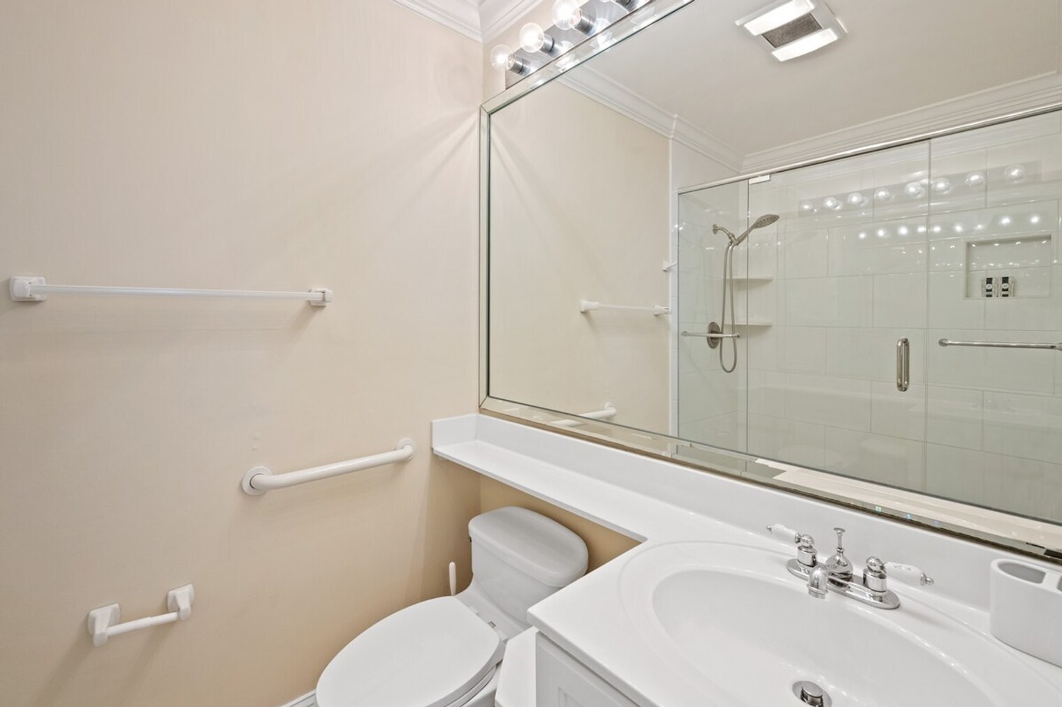 Building Photo - 275 Debordieu Blvd