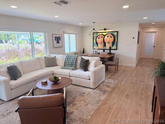 Building Photo - 541 Ibis Dr