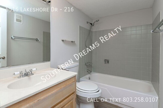 Building Photo - 5516 Lakeshore Dr