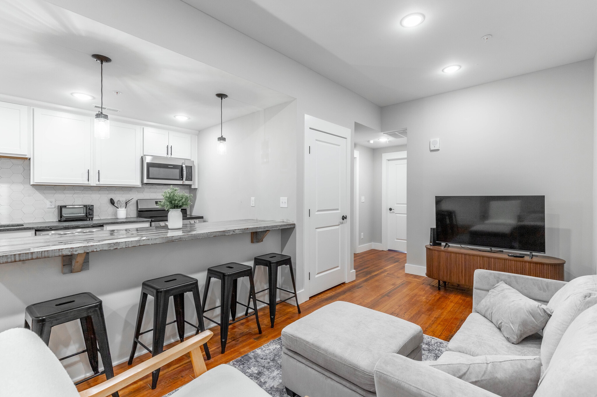 Building Photo - 1108 McCallie Ave