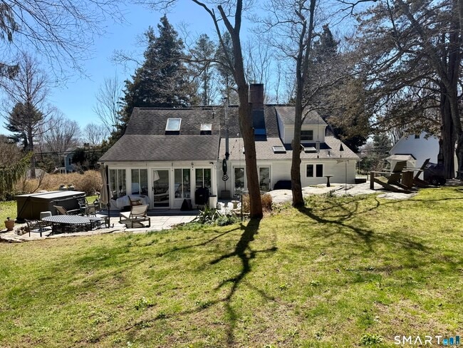 Building Photo - 509 Boston Post Rd