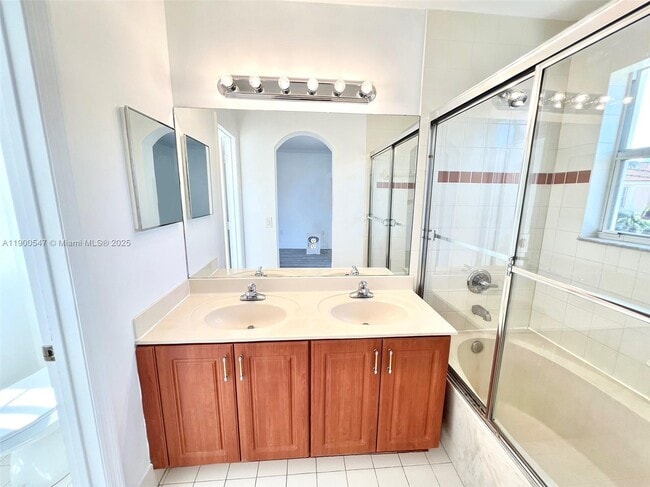 Building Photo - 12804 SW 31st St