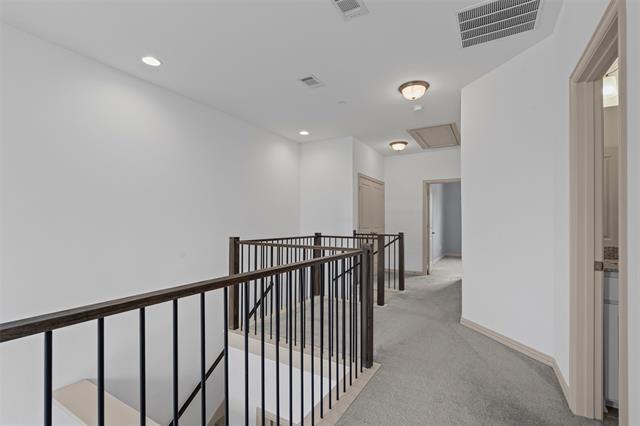 Building Photo - 3012 Gaylord Dr