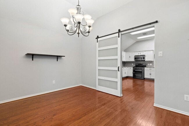 Building Photo - 24406 Glenthorpe Ct