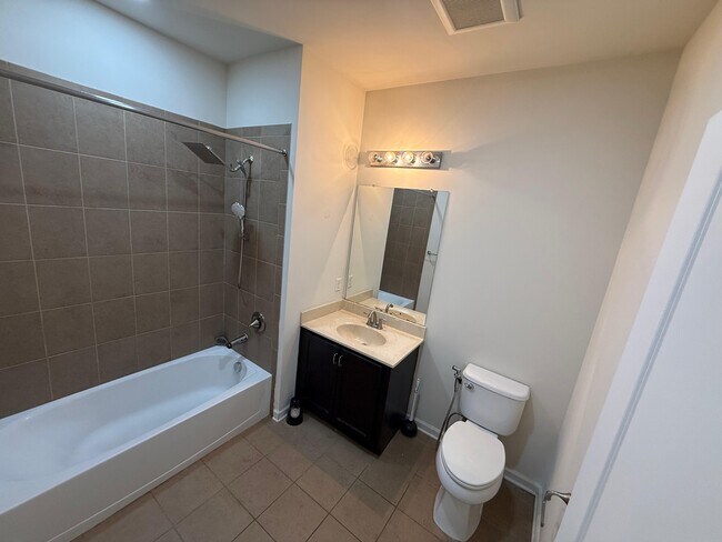 Building Photo - 518 E Celebration Way