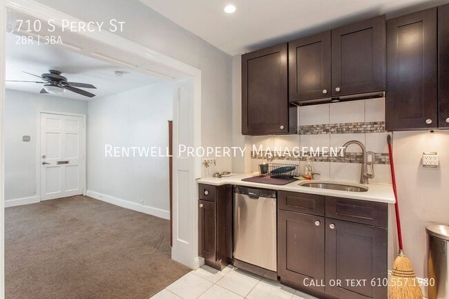 Building Photo - 710 S Percy St