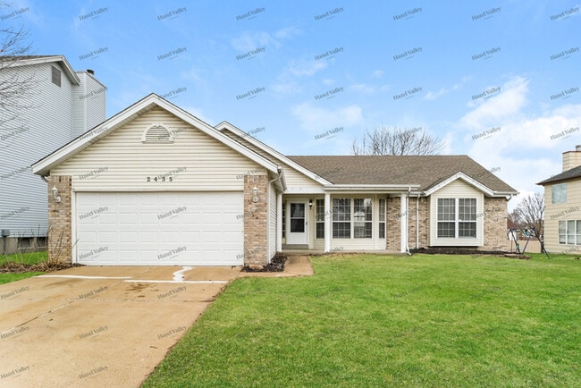 Building Photo - 2435 Bluejay Way Ct