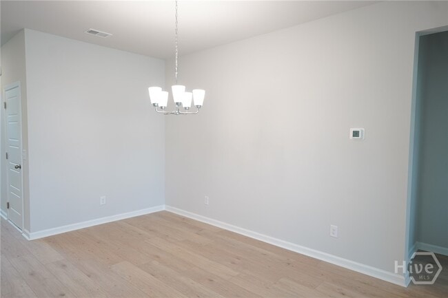 Building Photo - 111 Saltgrass Ln