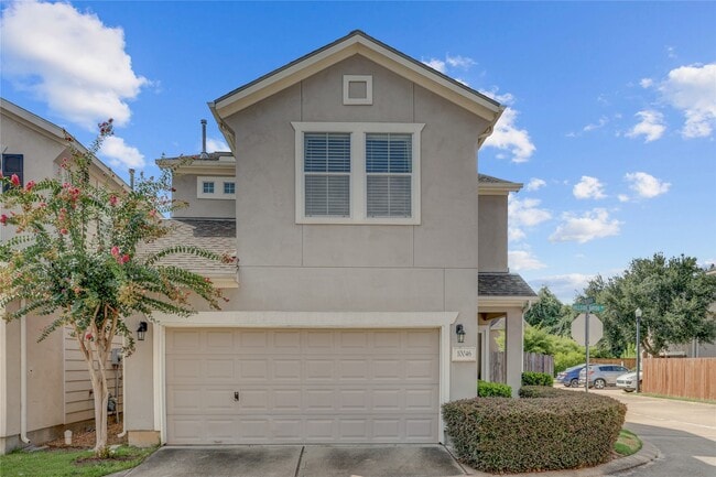 Building Photo - 10046 Hillside Bayou Dr