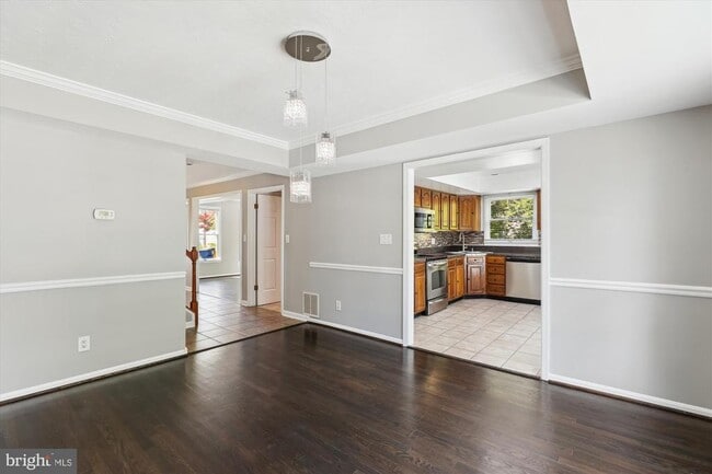 Building Photo - 404 Fairlea Dr