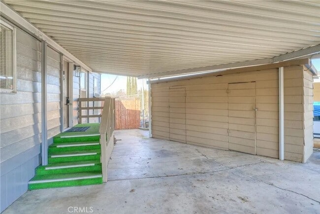 Building Photo - Kelly Ridge!  The Golf course is your back...