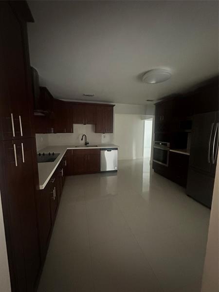 Building Photo - 2810 NE 60th St