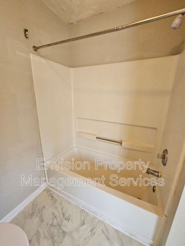 Building Photo - 3275 Oakley Pl