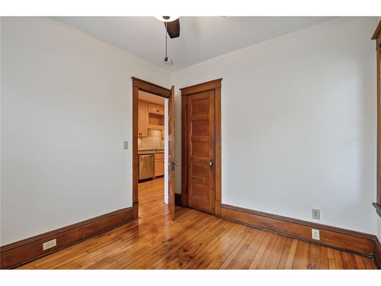 Building Photo - 3117 Fremont Ave S