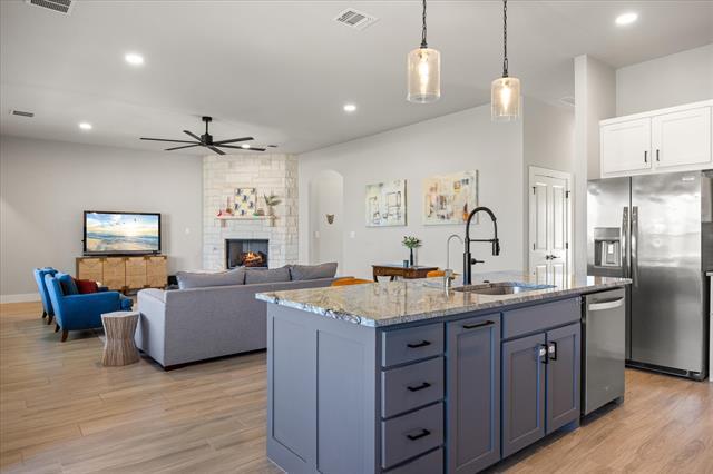 Building Photo - 1136 Wild Rose