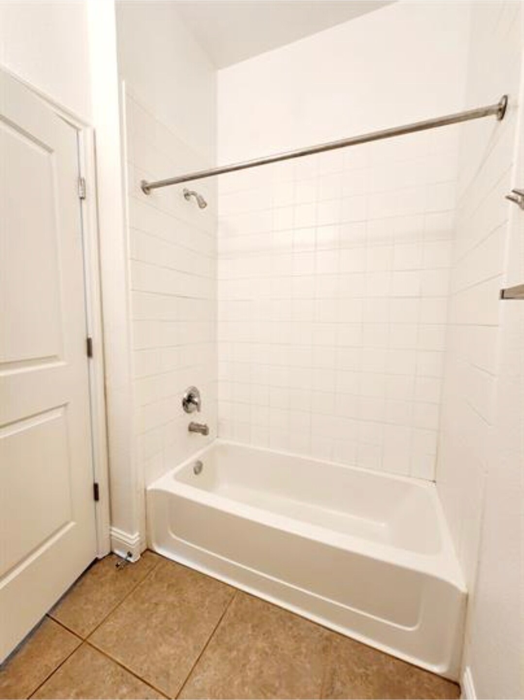 Building Photo - 5401 S Park Terrace Ave